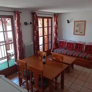  Appartement Avec Balcon Dans Résidence Calme